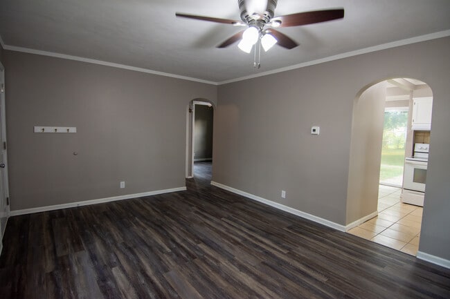 Photo - 2802 S Crawford St