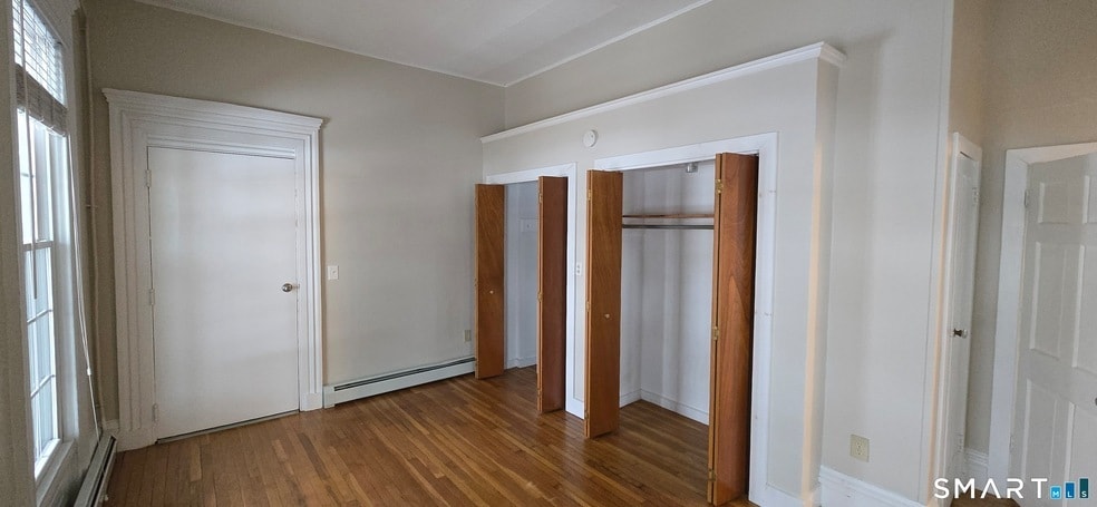 Photo - 263 Broadway