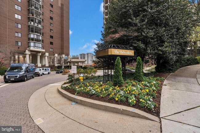 Photo - 1600 N Oak St Unit 1828