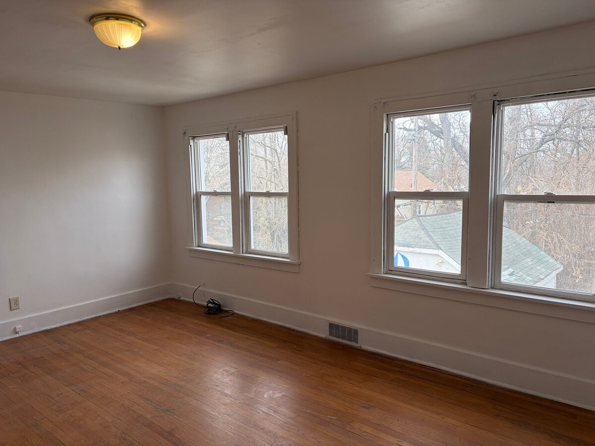 Photo - 1056 Berwick Blvd