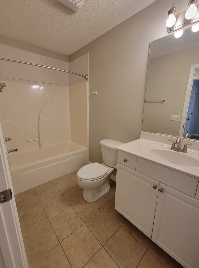 Abingdon Square Townhomes and Apartments Pinehurst, NC