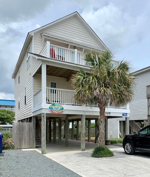 Photo - 305 N Shore Dr House