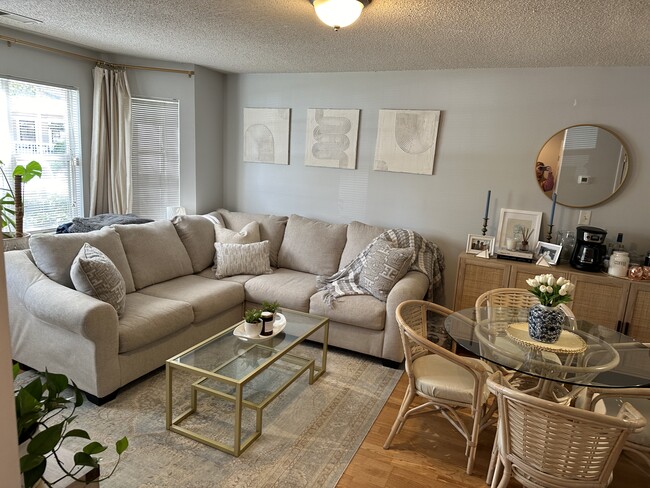 Photo - 525 Olmsted Park Pl Unit D