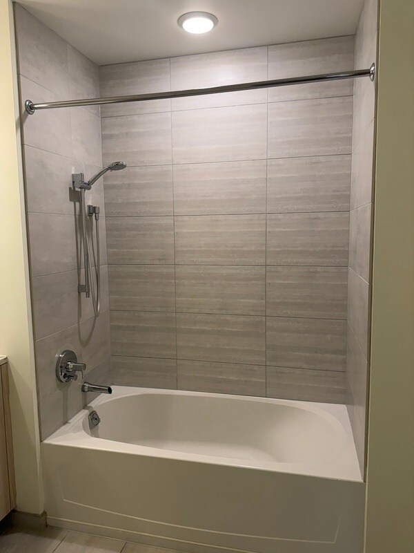 Photo - 641 W Lake St