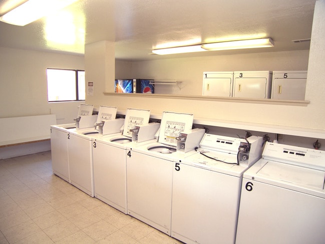 Grouse Run Apartments