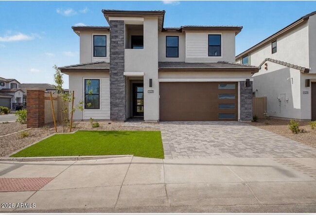 Building Photo - 1131 E Yellowstone Pl