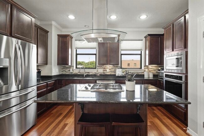 Photo - 10618 Clearview Villa Pl