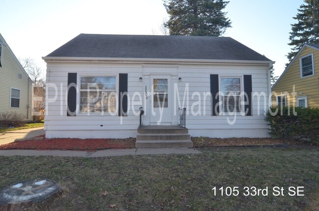 Building Photo - 1105 33rd St SE Rental