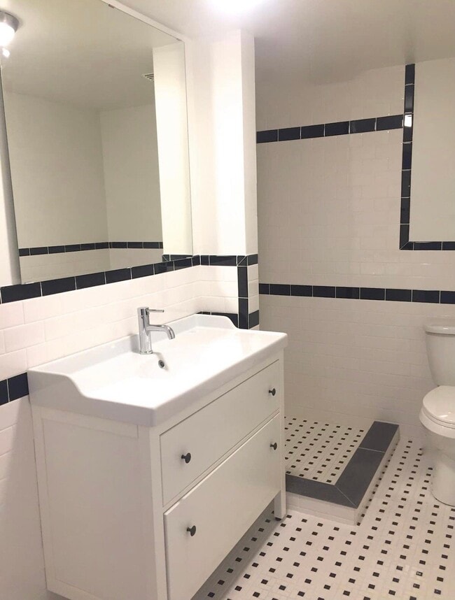 Photo - 108 2nd St SW