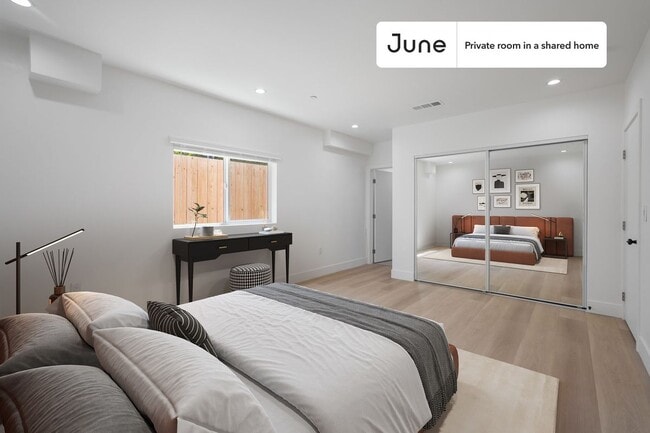 Building Photo - Room in Shared 3 bed/2 bath home Unit A