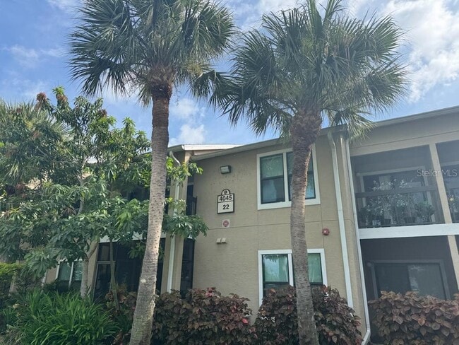Building Photo - 4045 Crockers Lake Blvd Unit 23 Rental