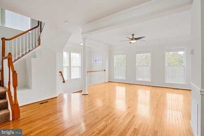 Photo - 22062 Dilworth Square