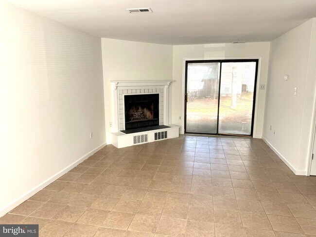 61 Townhouse Ln