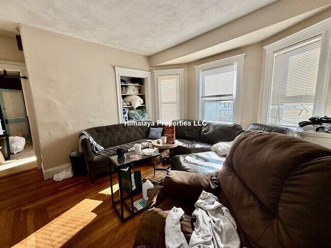 Photo - 112 College Ave Apartments