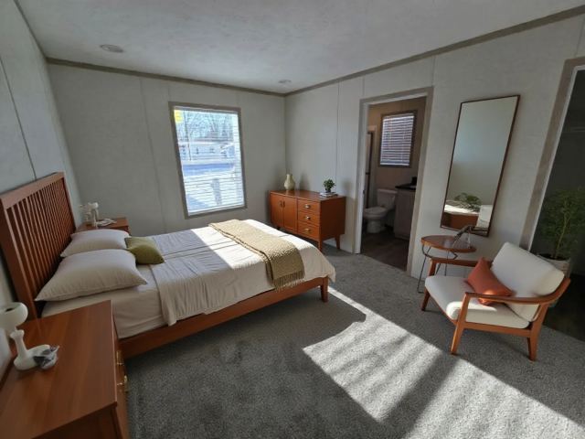 Photo - 128 Maple Dr