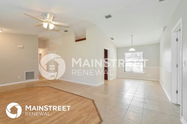 Photo - 718 Elwood St