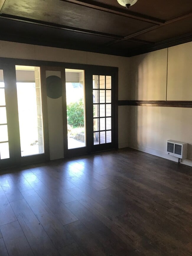 Photo - Country Living