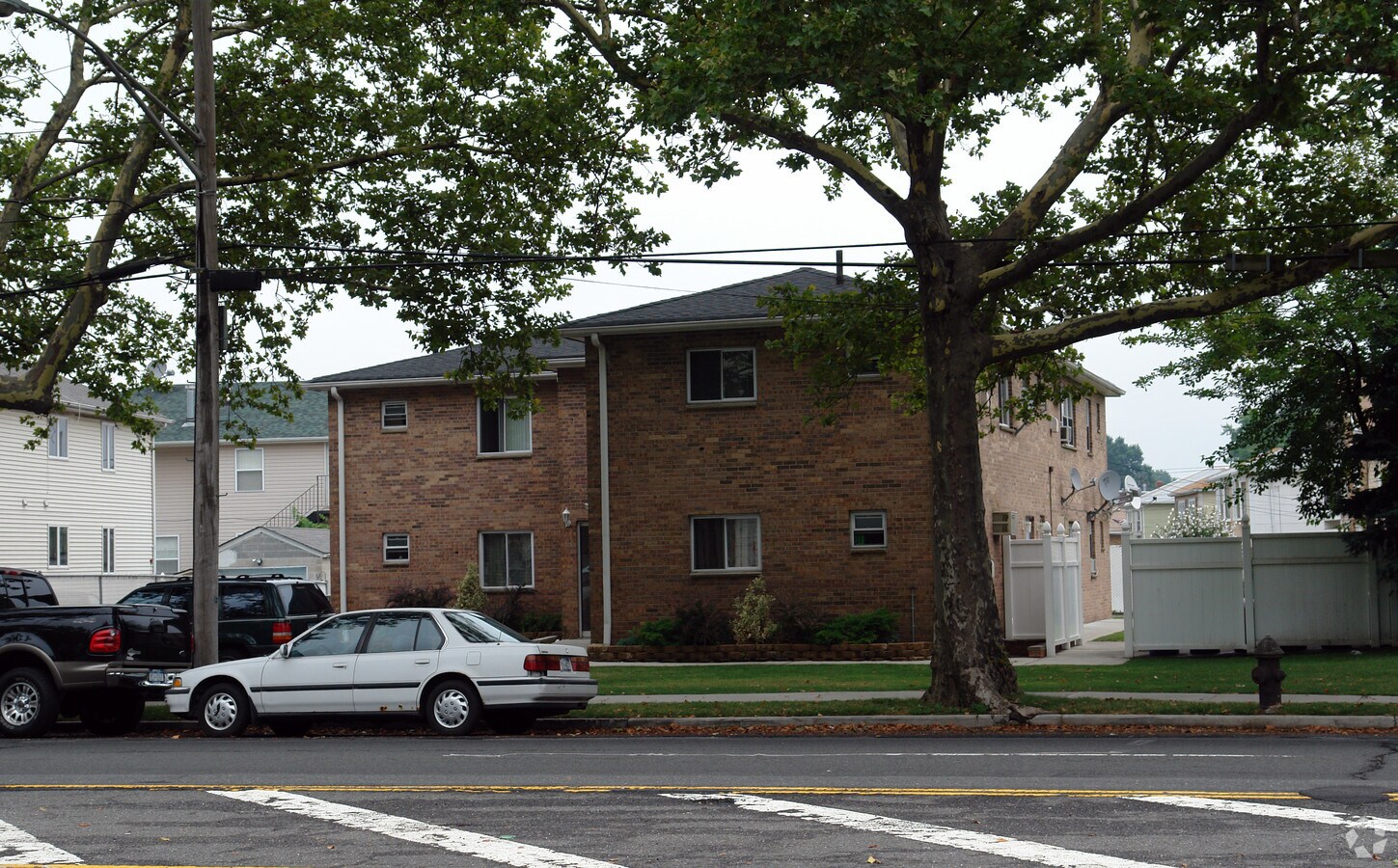 Photo - 1279 Richmond Ave