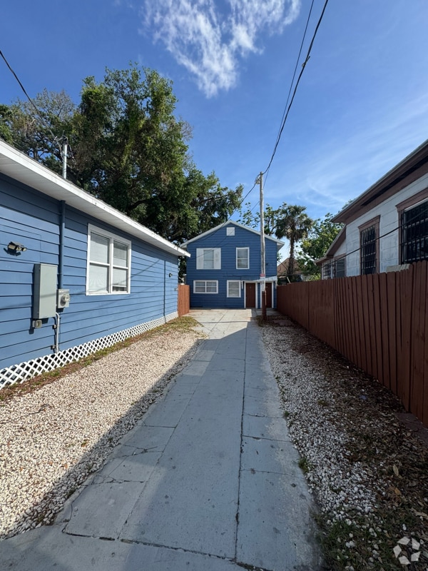 Building Photo - 1211 E 18th Ave Unit 3 Rental