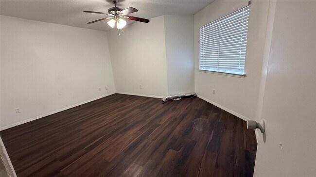 Photo - 9839 Walnut St Unidad 210