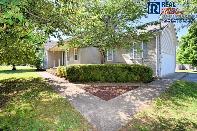 Photo - Adorable 3BR/2BA, attached 2 car garage in N. Murfreesboro on a corner lot!