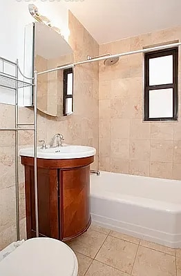 Photo - 160 Ocean Pkwy Unidad 160-4F