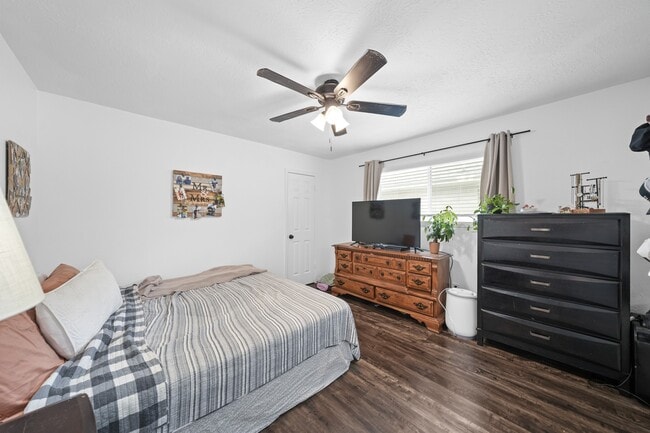 Photo - 2523 Heritage Colony Dr