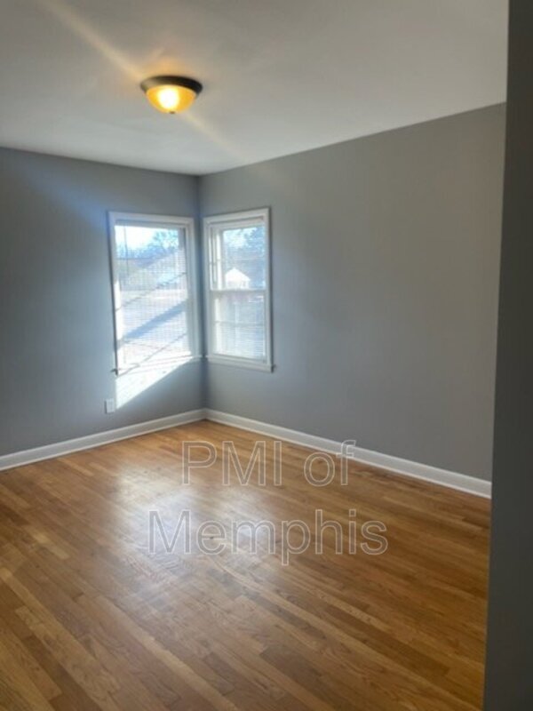 Photo - 4015 Charles Dr