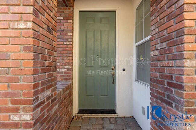 Photo - 6335 Newhaven Ln