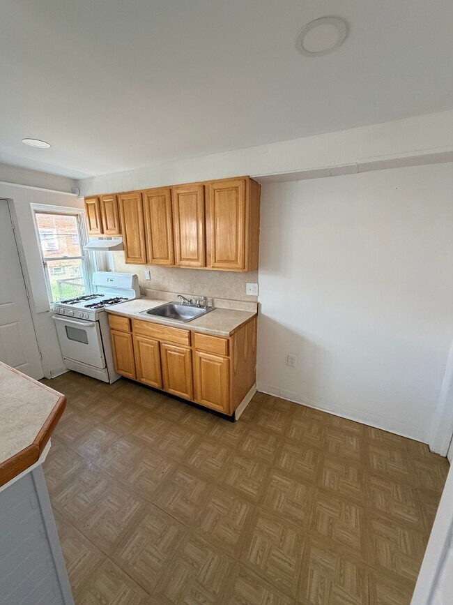 6837 Guyer Ave