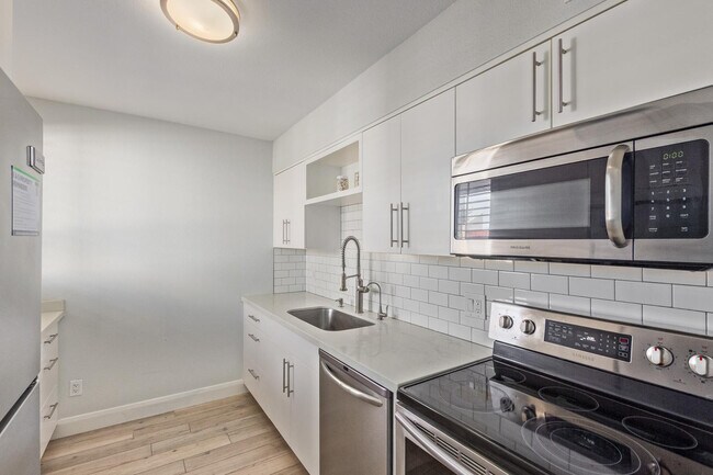 Photo - 4727 E Lafayette Blvd Unidad 314