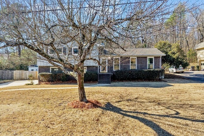 Photo - 908 Ryecroft Rd