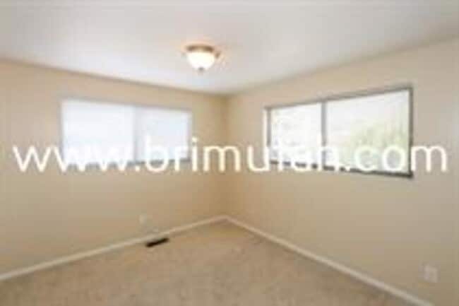 Photo - 1737 E Lahar Dr