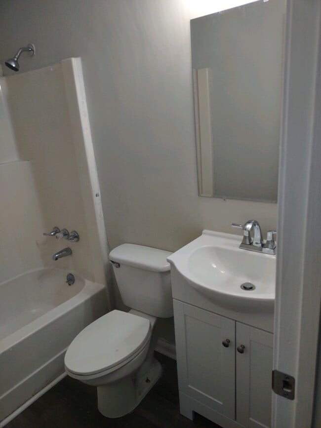Cozy Apartment--Central Location!