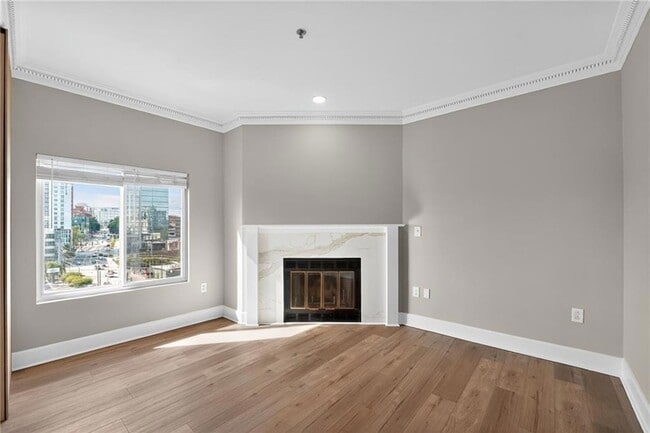 Photo - 2161 Peachtree Rd Unidad 706