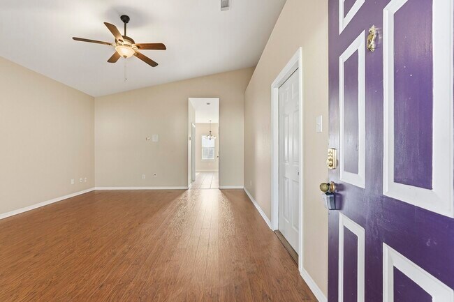 Photo - 10223 Dandyline Way