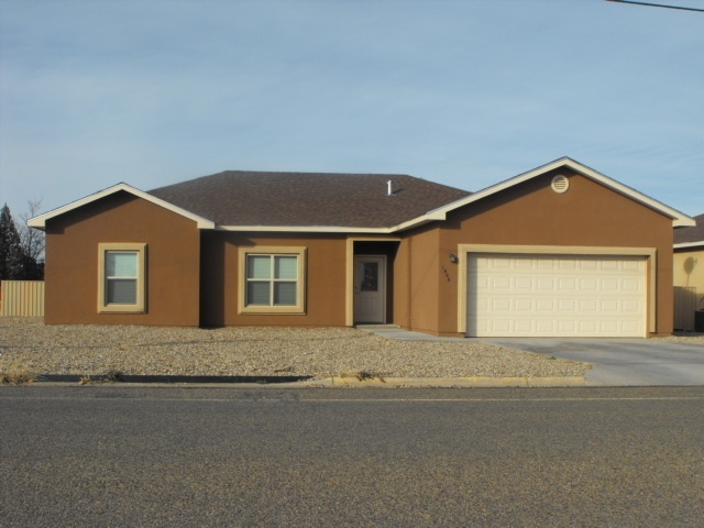 GREAT HOME IN NEW PORTALES NEIGHBORHOOD - GREAT HOME IN NEW PORTALES NEIGHBORHOOD
