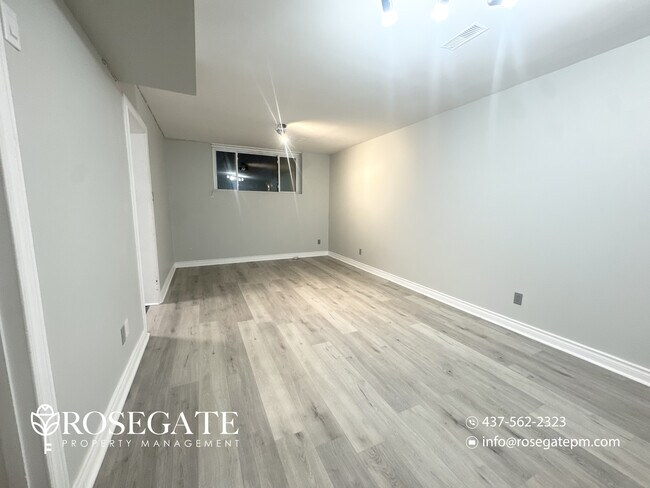Photo - Modern 2-Bedroom Basement Apartment with In-Unit Laundry & Parking – Mississauga Unit 2