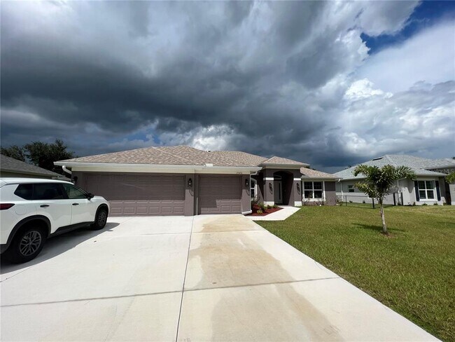 Building Photo - 27430 Deep Creek Blvd