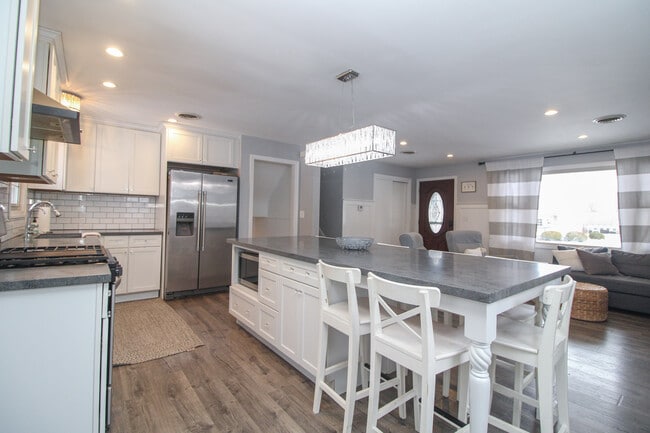 Photo - 213 Blueberry Dr