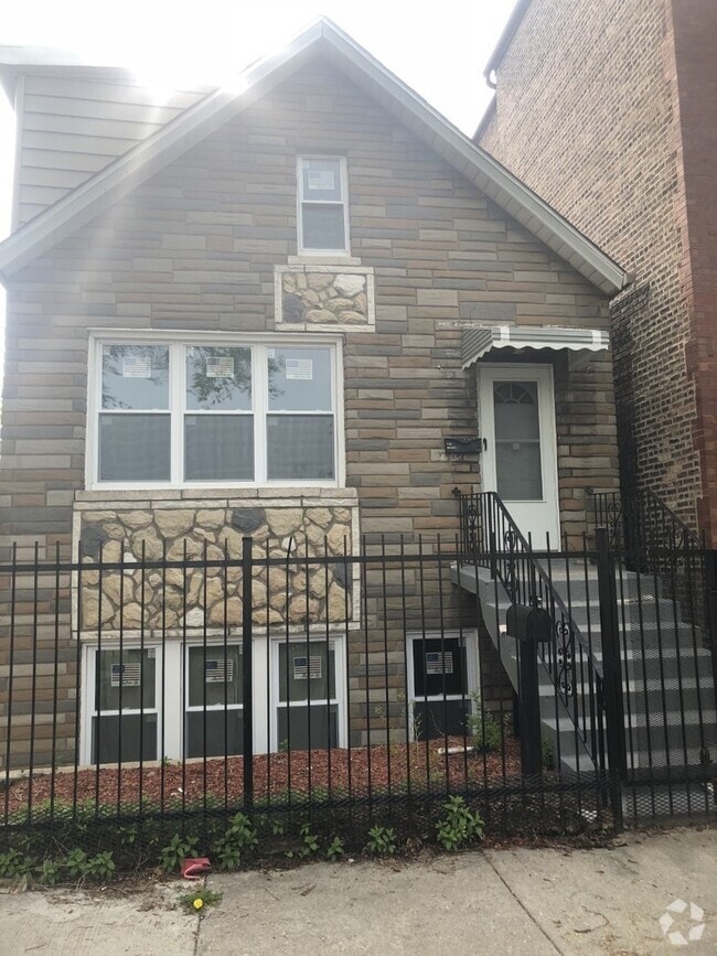 Building Photo - 3302 S Hamilton Ave Rental
