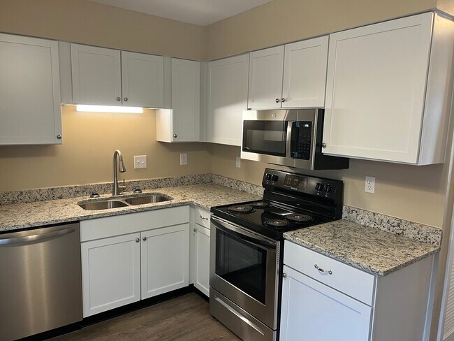 Photo - 117 Langley Dr