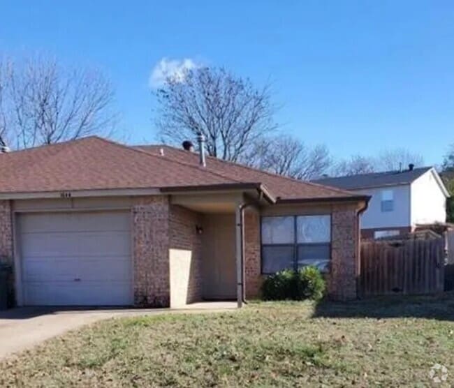 Building Photo - 1644 N Dawn Dr Rental