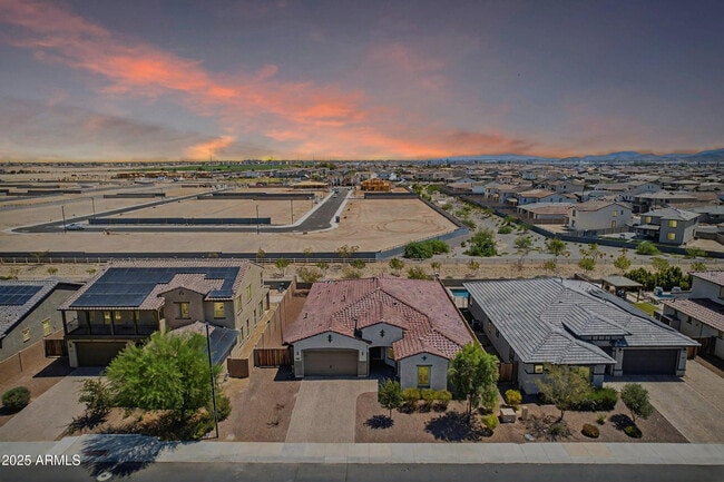 Photo - 3405 S 183rd Dr House