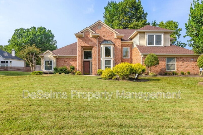 Building Photo - 1012 Beech Tree Ln Rental