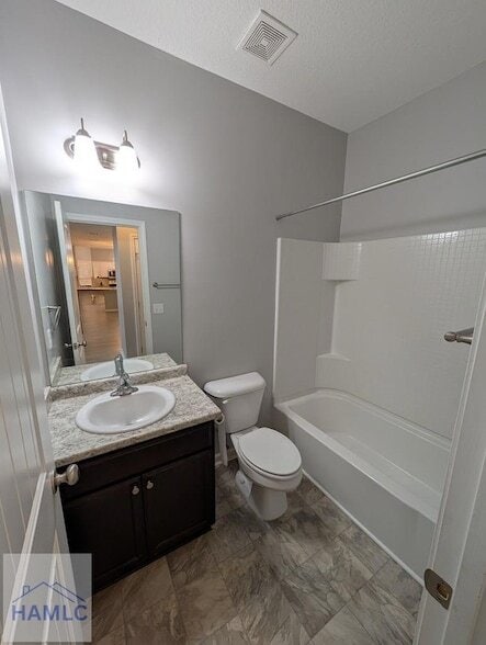 Photo - 29 Labrador Ln