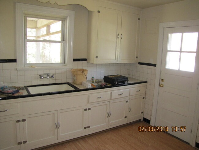 Photo - 7609 Woodman Rd Unidad 1 - Downstairs