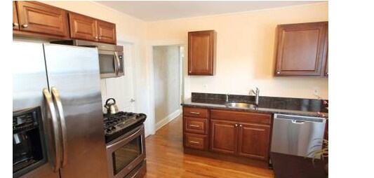 Photo - 62 Litchfield St Unit -