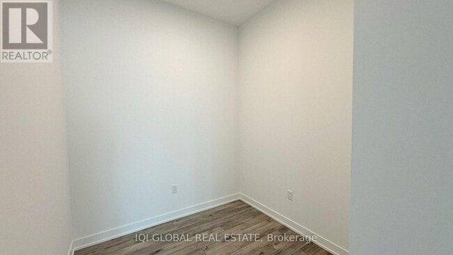 Photo - 1005 Dundas St E Unit 556