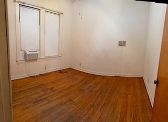 Photo - 704 E Thomas St Unidad 1